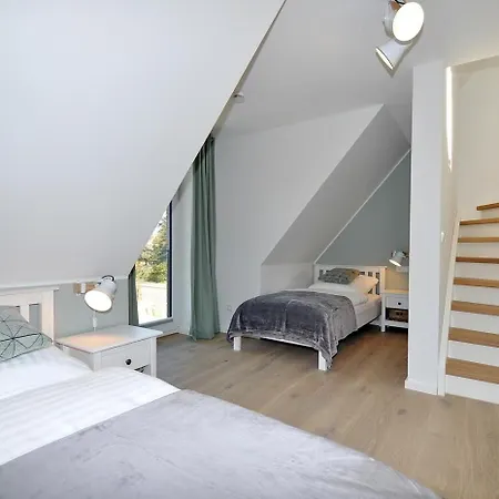 Doppelhaushaelfte Twee Holiday home
